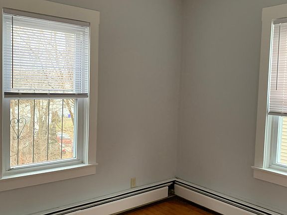 2nd image of 1349 Douglas Ave #2