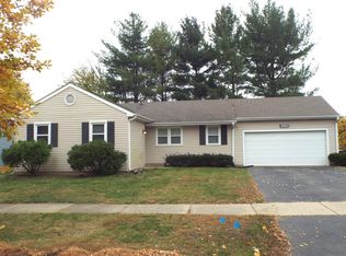 1921 Stanford Dr, Naperville, IL 60565