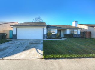 8768 Tiogawoods Dr, Sacramento, CA
