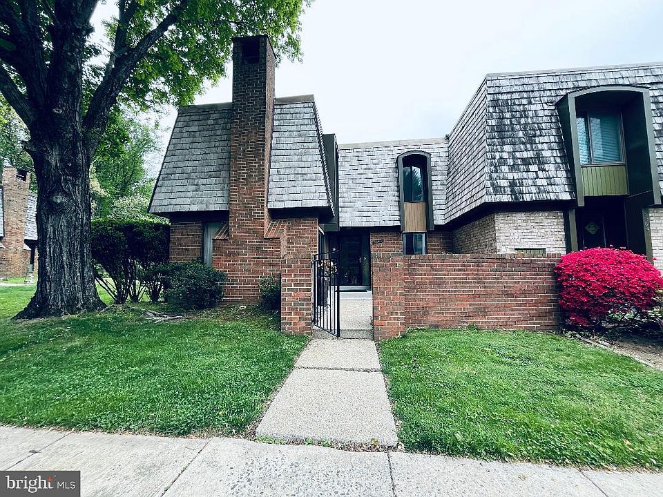 1st image of 9562 Fern Hollow Way