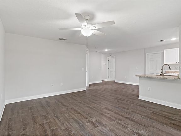 3rd image of 748 Carroll Ave SW