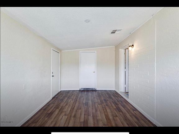 4th image of 2084 E Don Carlos Ave