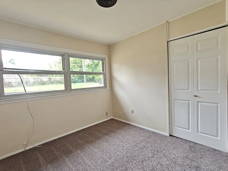 65 Sandstone Ln — Photo 8