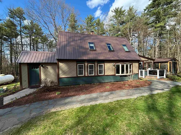 17 Driscoll Road, Deering, NH 03244