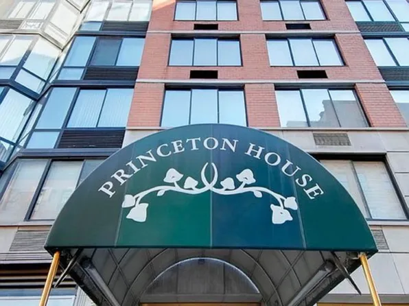 215 West 95th Street image 5 of 12