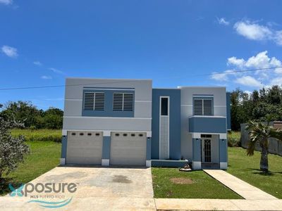 Solar 9 Urb Estancia De Garrochales Carr 682 Km #7.7, Arecibo, PR, 00612