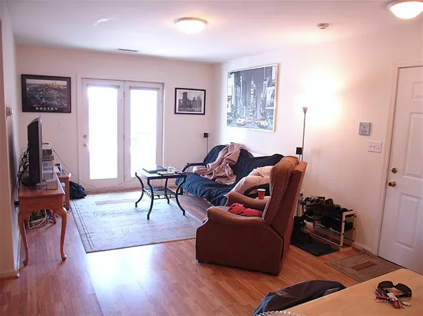 11 Kent Ct, Somerville, MA