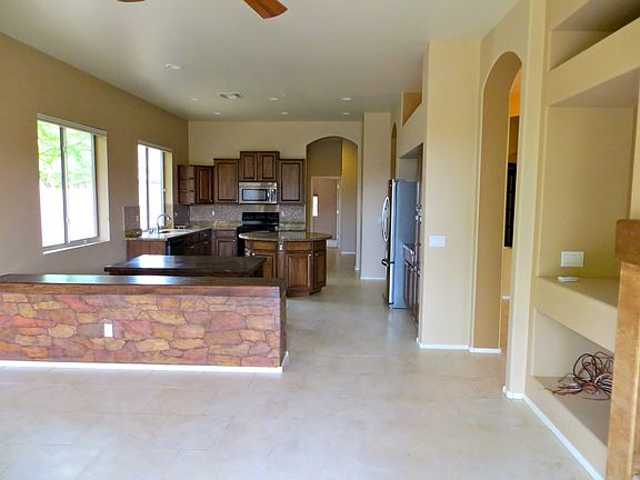 Family room/Kitchen