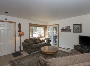 804 Powderhorn Ln APT A, Jackson, WY 83001