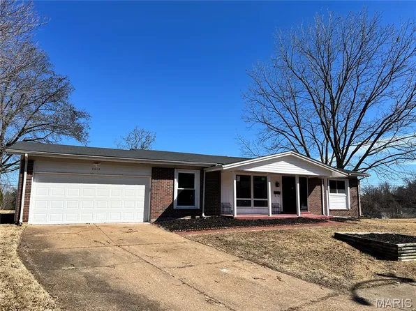 3615 Dwyer Ln, Florissant, MO 63033