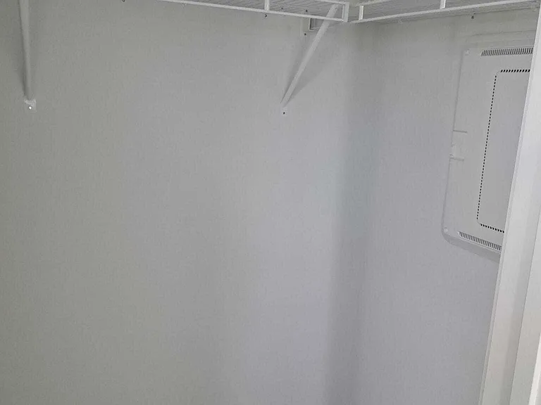 318 Brandon Lakes Dr #1 — Photo 2
