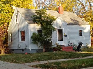 1555 E Grand River Ave, Lansing, MI 48906