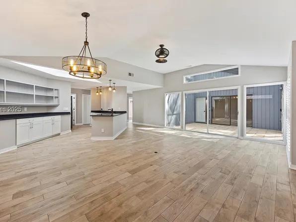 31 Wood Duck Ct, Hilton Head Island, SC 29928