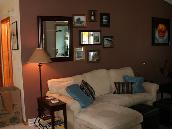 3rd image of 1041 Summerhill Dr