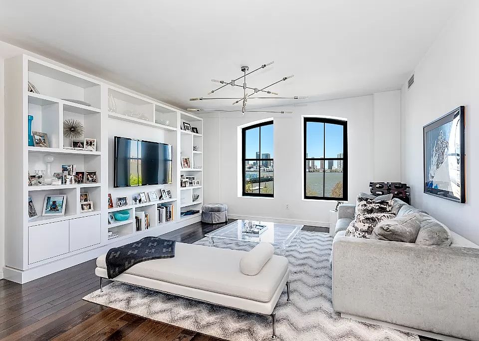 1st image of 250 West St APT 3C