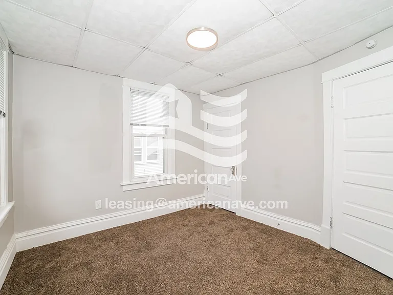 1346873_012_wm_-_bedroom_13624609.jpg