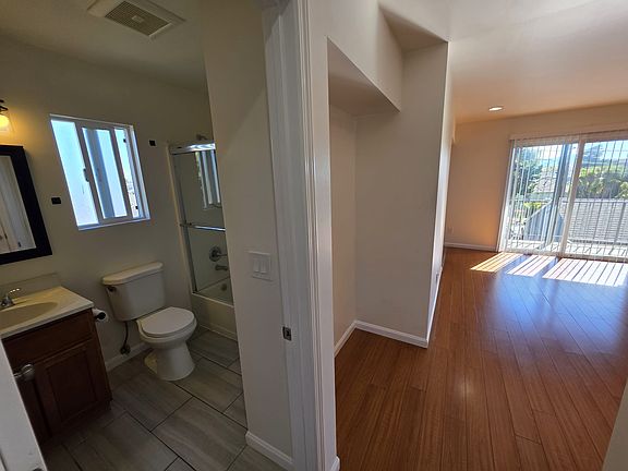 5th image of 5312 McBryde Ave APT D