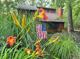 345 Canterbury Rd, Bushkill, PA 18324