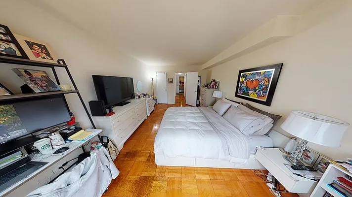 Rented by AZ REALTY NYC LLC | media 17