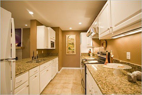 Beautifully updated kitchen