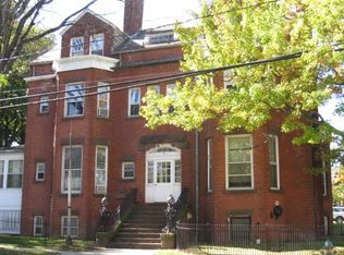 135 Pearl St APT 5, Middletown, CT 06457