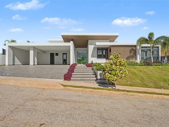 Monte Azul Monteazul, Guaynabo, PR 00969