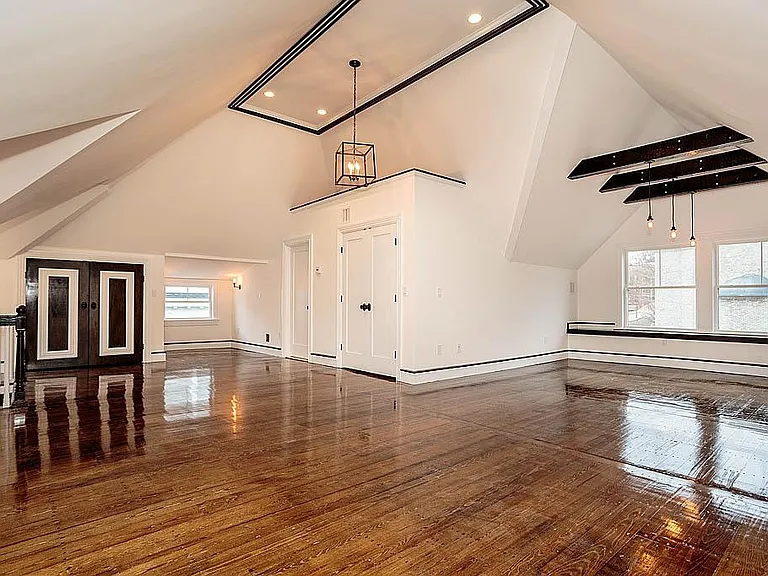 27 Howland St #Penthouse 1 — Photo 13