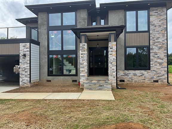 3rd image of 8600 Savage Rd #1