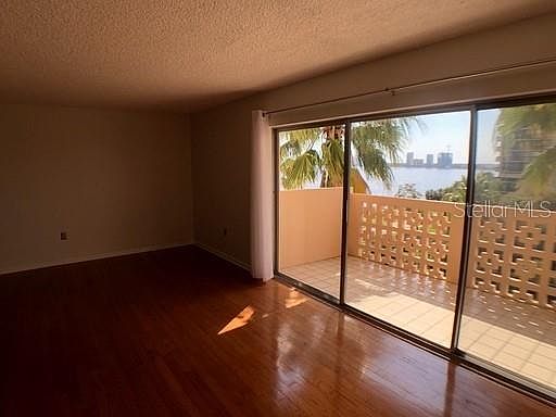 5th image of 2401 Bayshore Blvd Unit 712