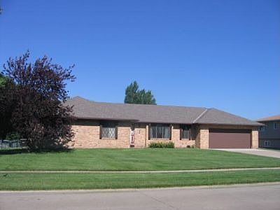 1st image of 209 Broadmoor Dr