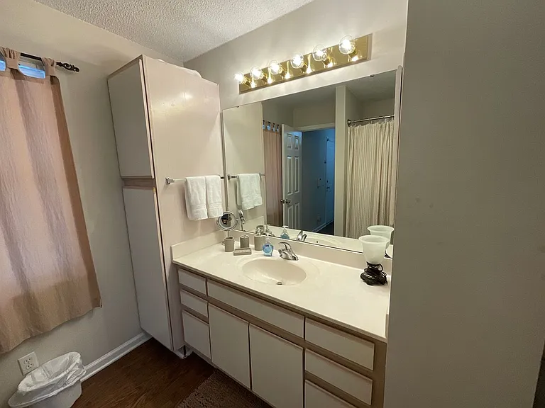 Meridian Park Apartments — Photo 84