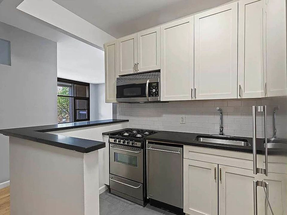 1st image of 120 W 23rd St APT 7b
