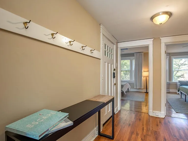 Lyndon Apartment — Photo 20