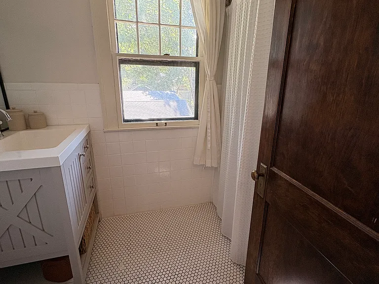 117 Benjamin Ave SE — Photo 9