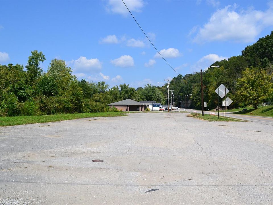 1st image of 631 S Highway 25 W