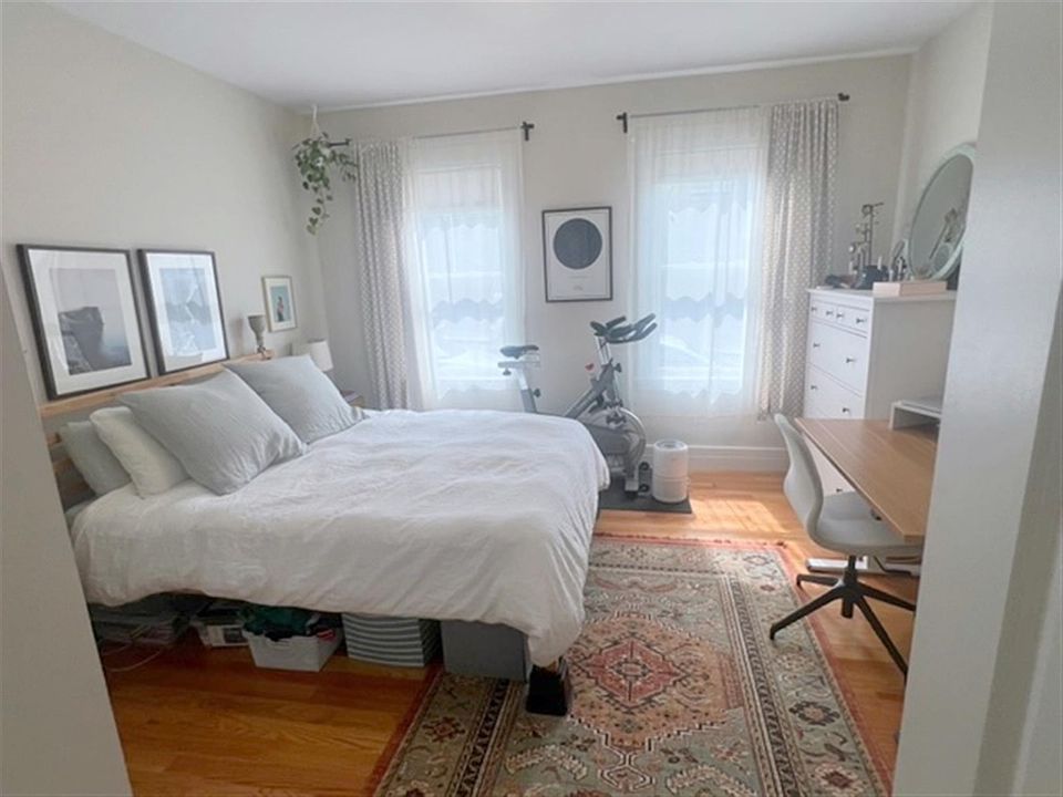 1st image of 12 Linden Ave