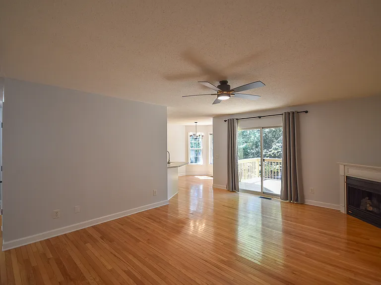 190 Winchester Rd — Photo 12