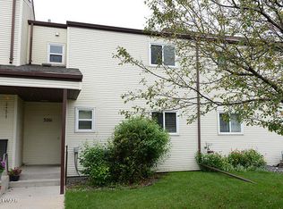 3016 17th St S, Moorhead, MN 56560