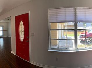 5762 Heron Dr, Houston, TX 77033