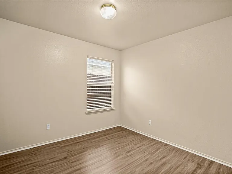 1225 Orchard Park Cir — Photo 17