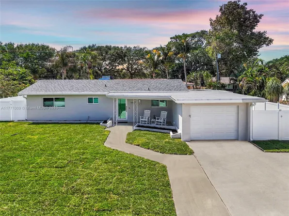 1990 NE 35th St, Pompano Beach, FL 33064