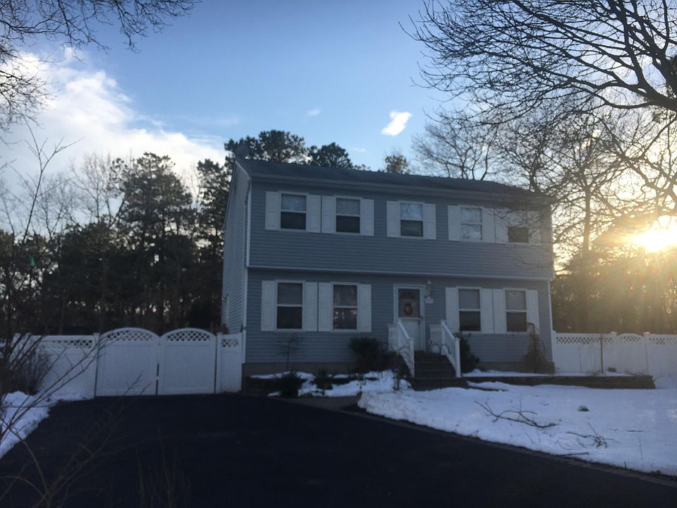 43 Gaetano Ln, Coram, NY 11727 Zillow