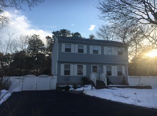 43 Gaetano Ln, Coram, NY 11727