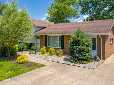 7558 Indian Rd, Temperance, MI, 48182