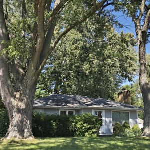 3104 Grace Rd, Kalamazoo, MI, 49006