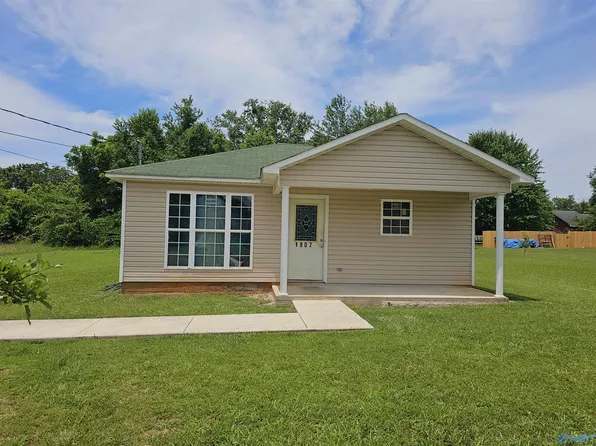 1907 Priscilla Ln, Huntsville, AL 35806