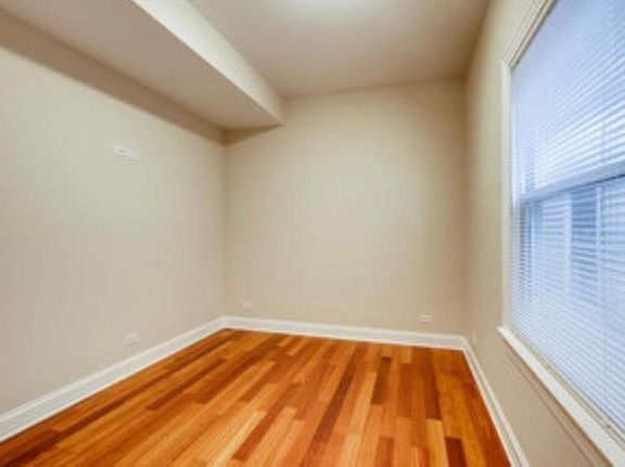 4th image of 4425 W Montana St #1