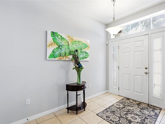 2nd image of 907 HACIENDA CIRCLE
