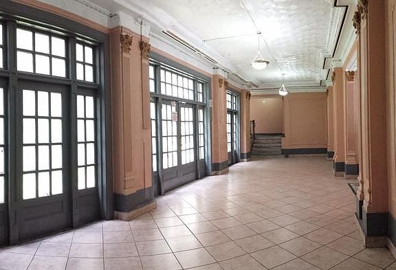 4th image of 530 E 22nd St APT 3D