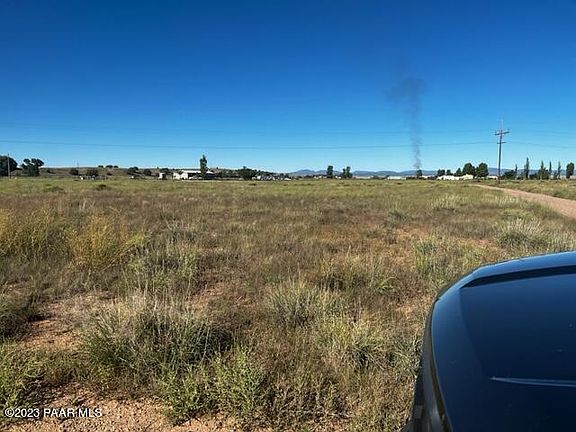 2nd image of 25530 N Linda Ln
